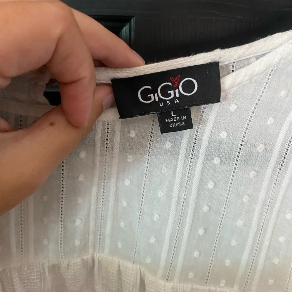 White Ruffled Blouse - Picture 2 of 3